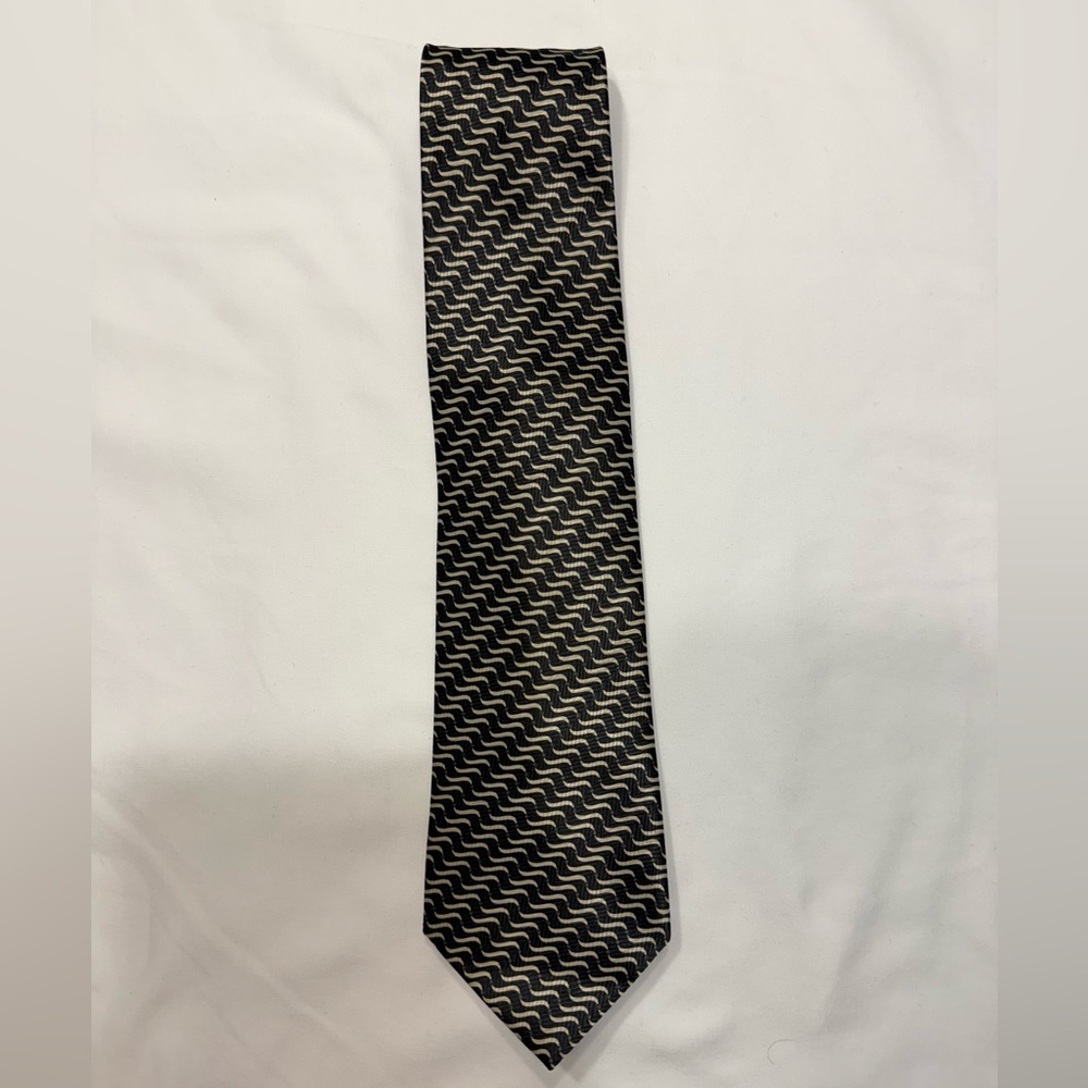 Black and Gold Patterned Tie